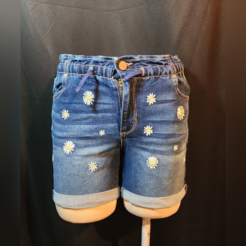 Girls Size 10 Jordache Shorts with Embroidered Daisies